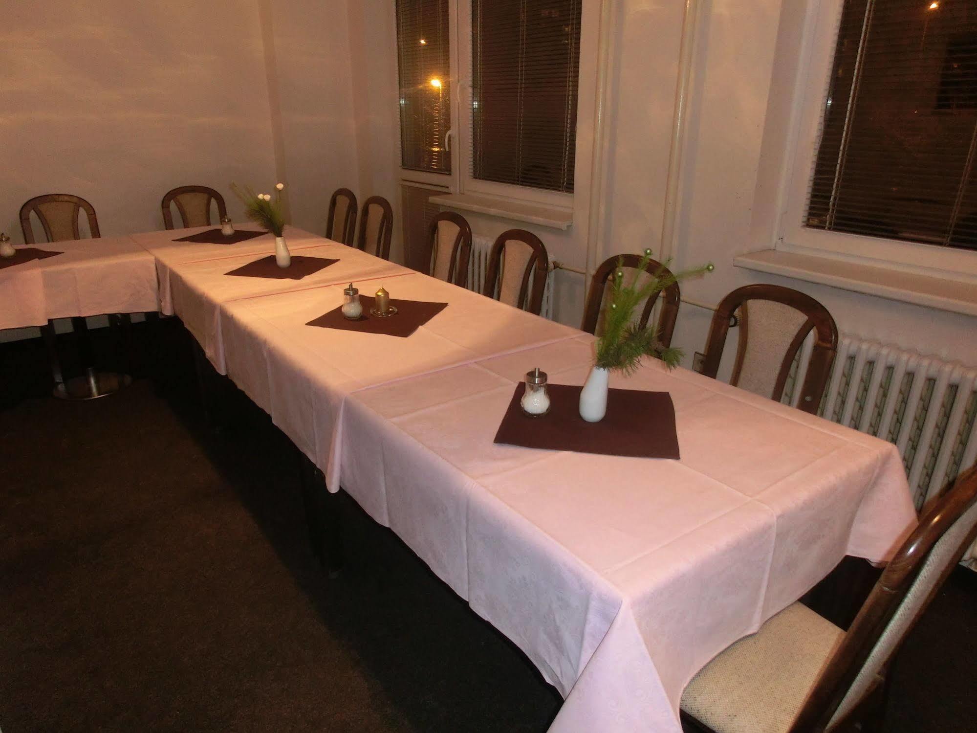 Cladich Pavilions Bed And Breakfast Aldgate Eksteriør bilde